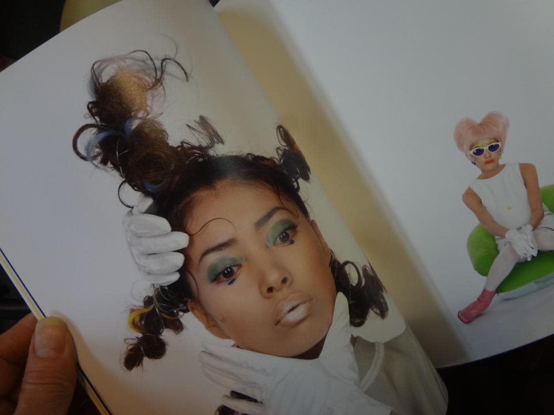MASAサイン入り●Fashion Hairstyling by MASA